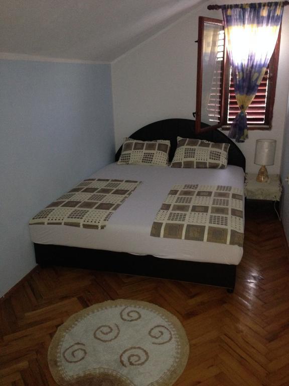 Apartments Aleksic Sutomore Szoba fotó